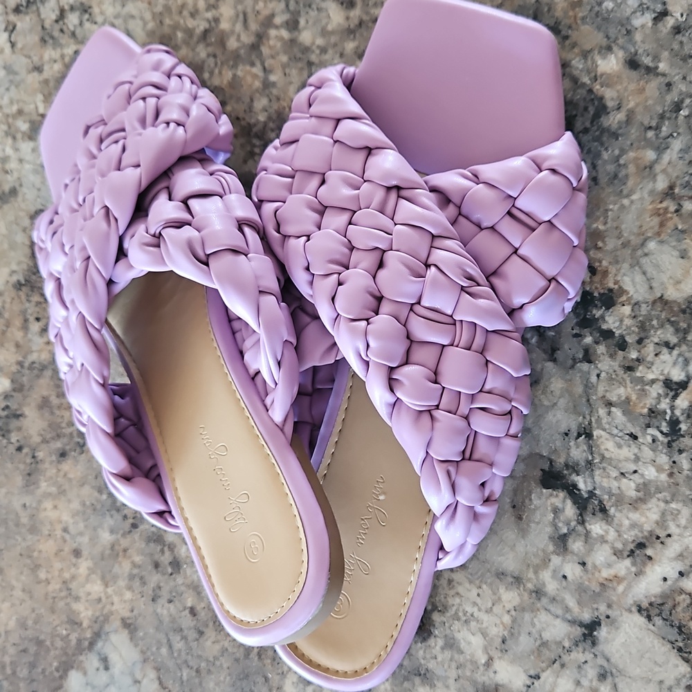 Size 8 Lily Morgan Elegant Lavender Women's Sandals - Picture 7 of 7